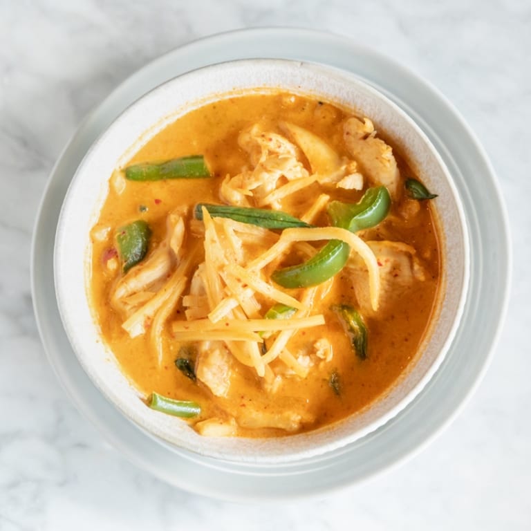 Spicy Red Curry Delights: Thai and Vegan Options
